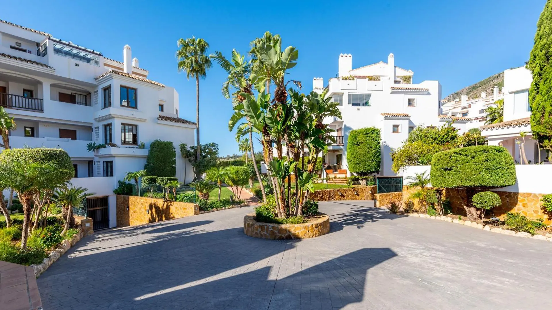 Finca San Antonio - Apartment With Pool Views Near Mijas Pueblo