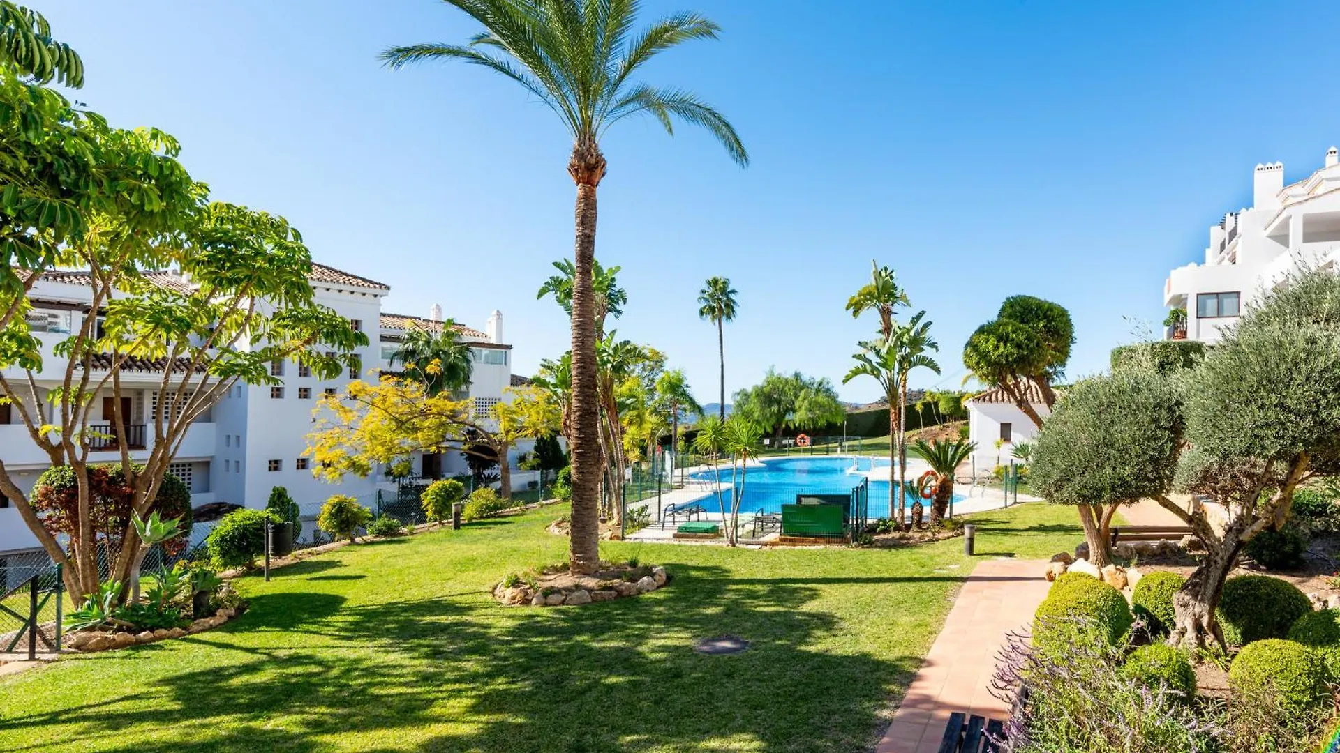 Finca San Antonio - Apartment With Pool Views Near Mijas Pueblo