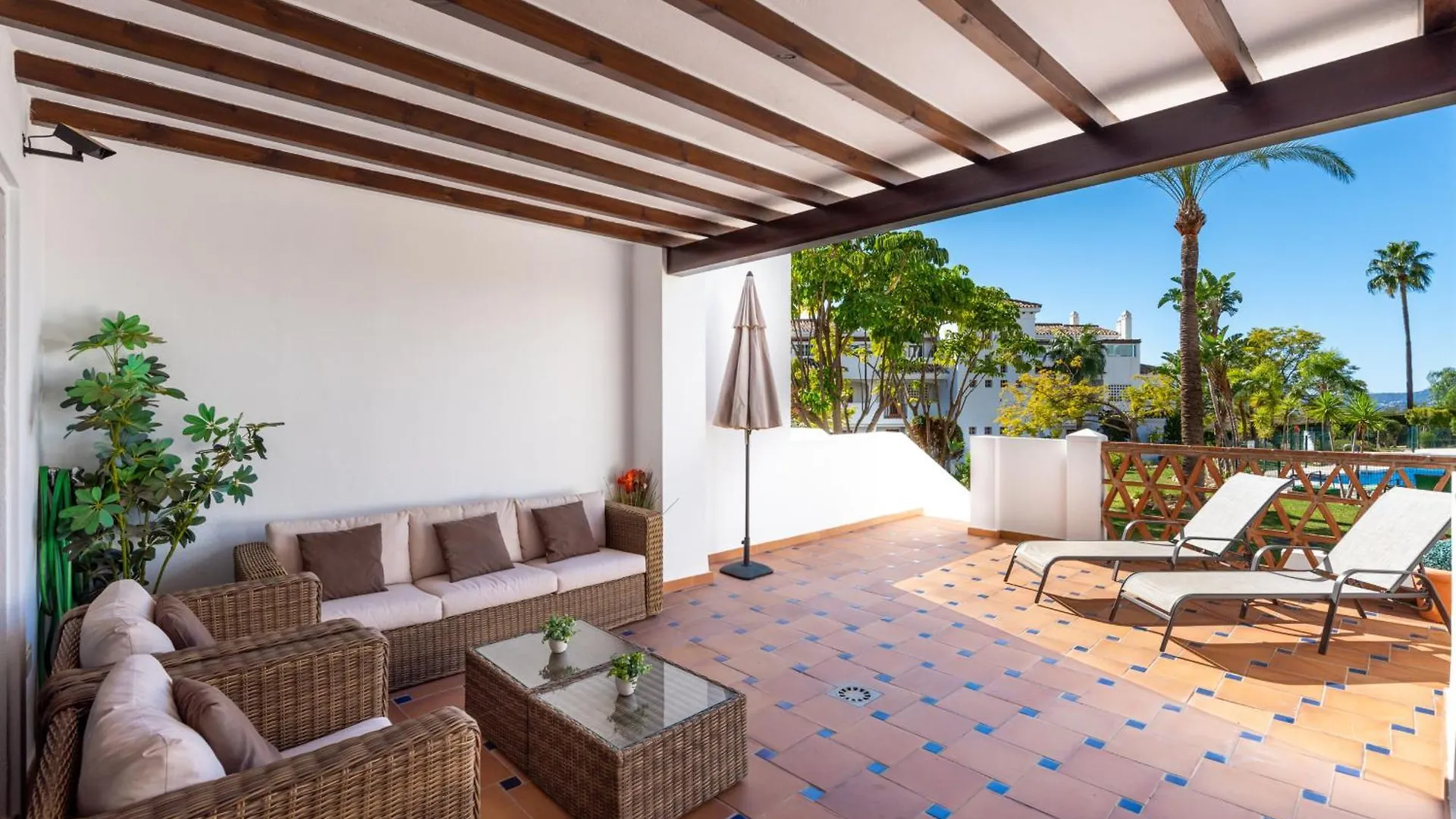 Finca San Antonio - Apartment With Pool Views Near Mijas Pueblo